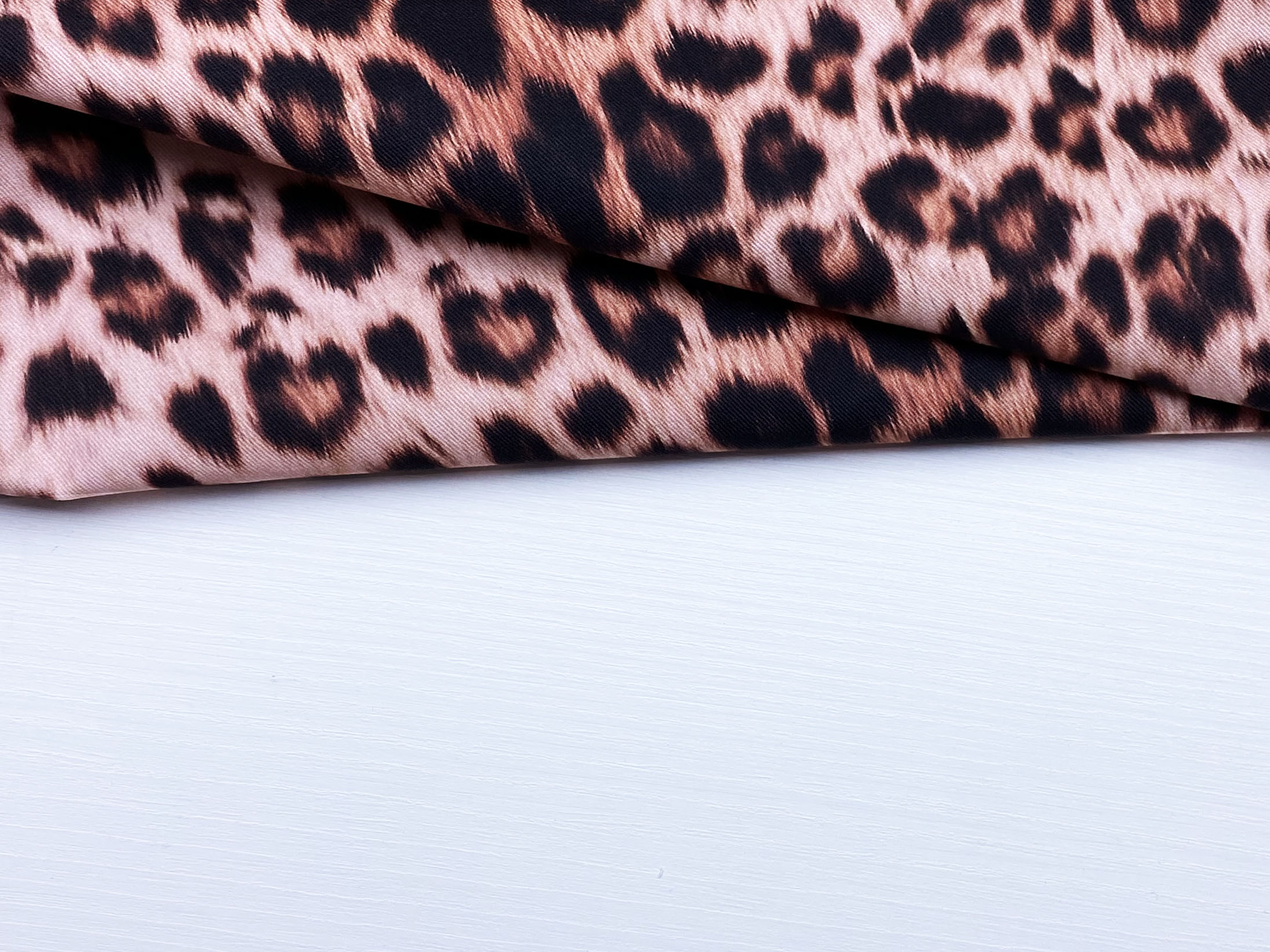 Ткань Джинса  розового цвета с принтом леопард 12627 4
