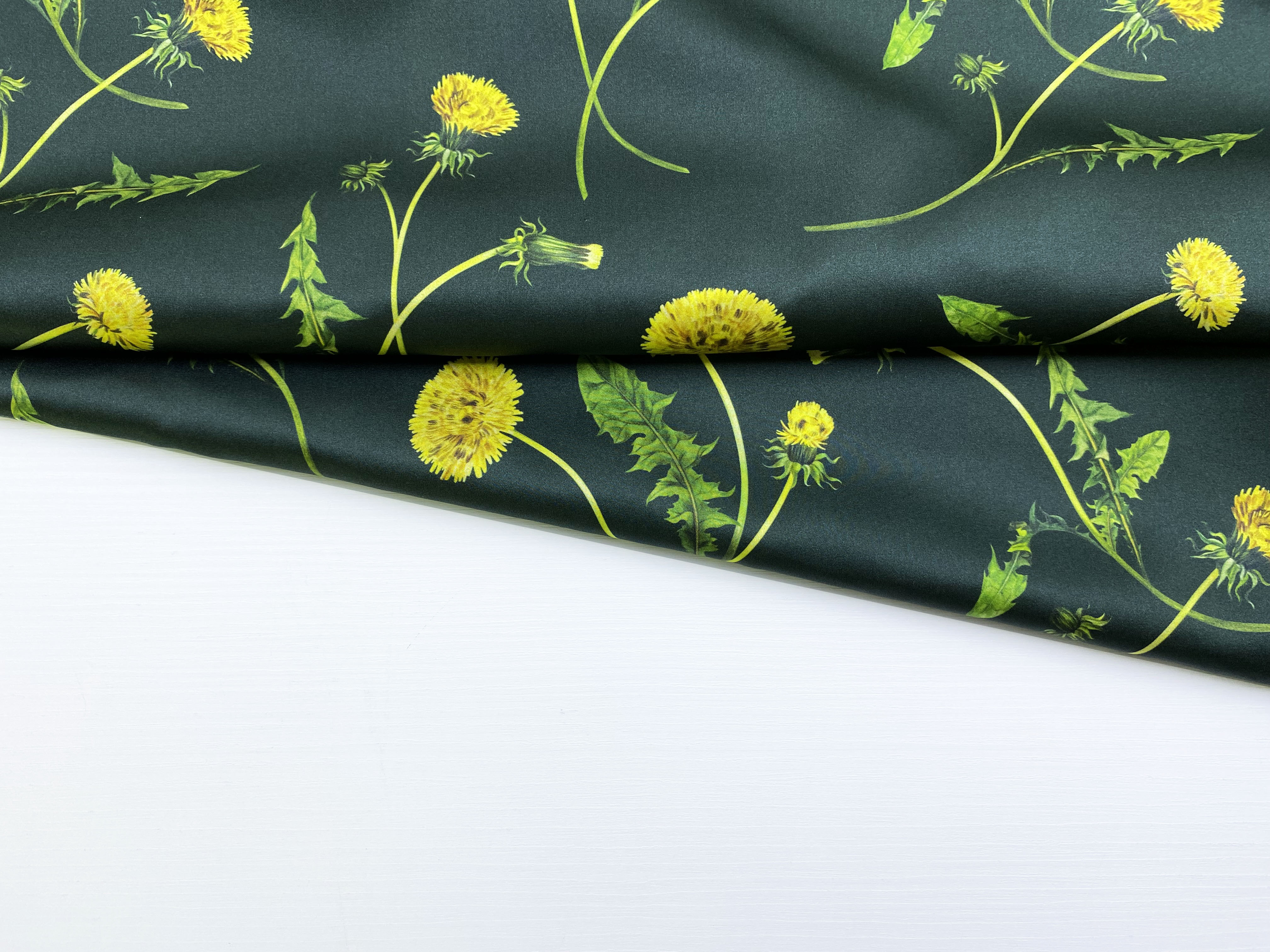 Ткань Атласный Шёлк зелёного цвета с принтом  жёлтые одуванчики  46438 4